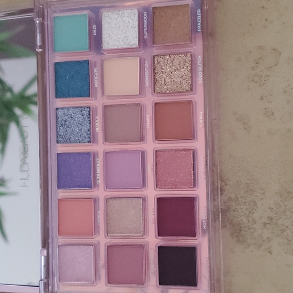 Eyeshadow Palette